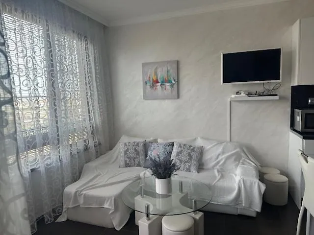 Apartamento White Lotus Nereya